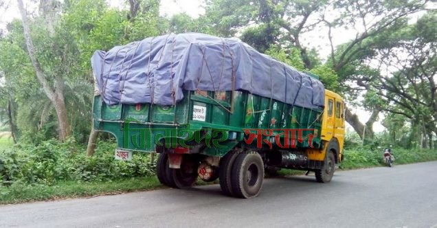 ঝিনাইদহে কাবিখা’র ২০ মে.টন চালসহ ট্রাক আটক