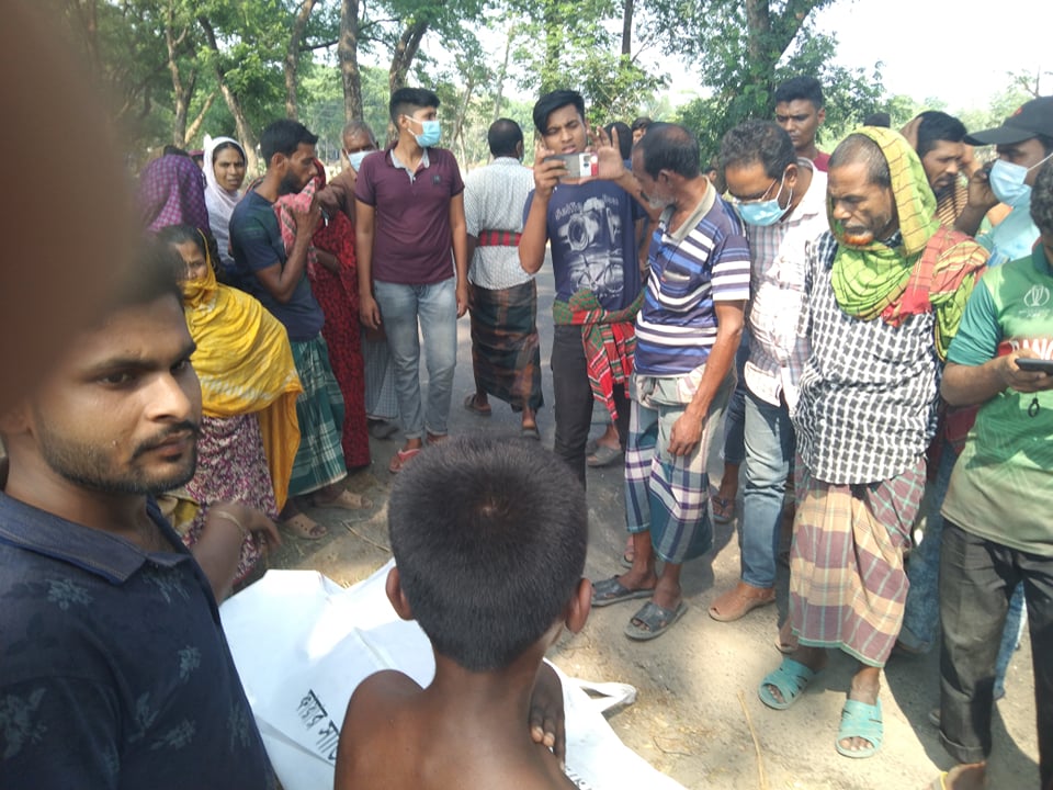 শৈলকুপায় ইজিবাইক প্রাইভেটকারের সংঘর্ষে নিহত ৩